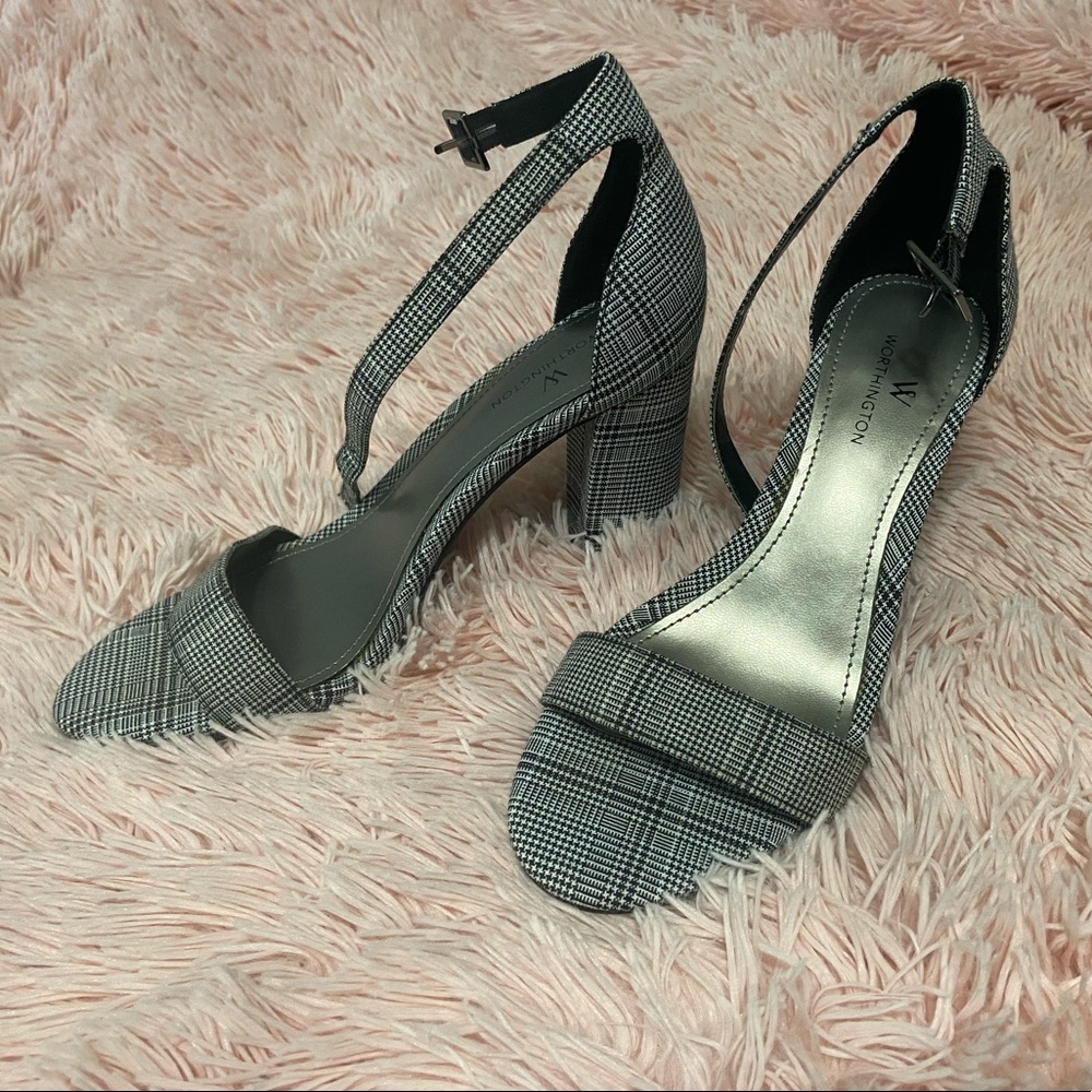 Printed high heels